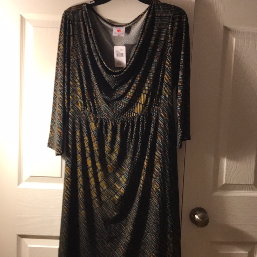 Maternity dress black ,orange,yellow and white 3/4 length sleeve.XL and red